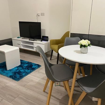 בדפורד Marie'S Serviced Apartments- 2 Bedroom City Stay מראה חיצוני תמונה