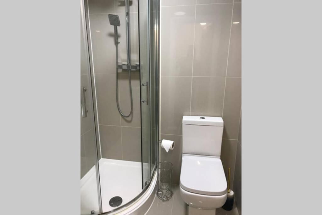 בדפורד Marie'S Serviced Apartments- 2 Bedroom City Stay מראה חיצוני תמונה